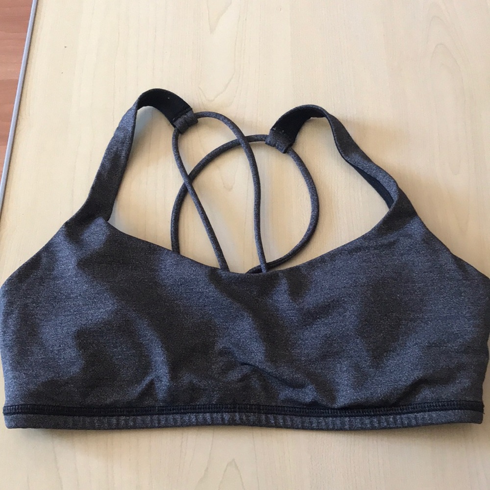 Lululemon Free To Be sports bra